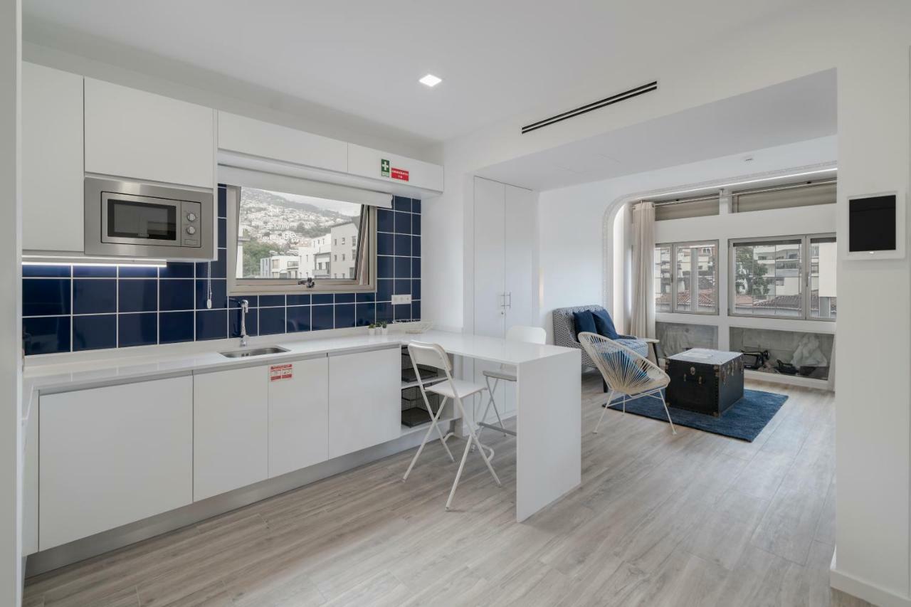Drapes Design Apartments By An Island Apart Funchal  Exteriér fotografie