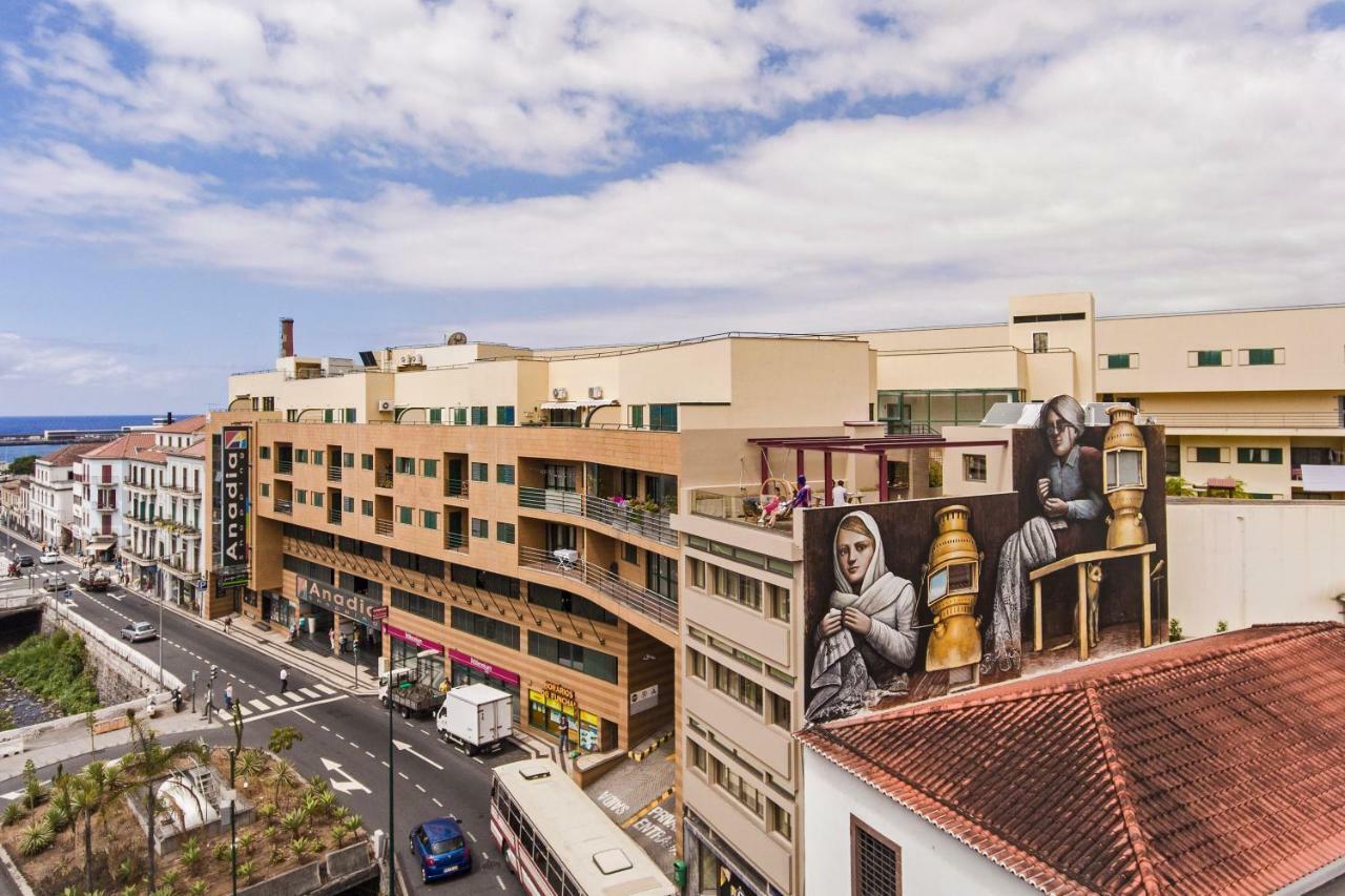 Drapes Design Apartments By An Island Apart Funchal  Exteriér fotografie